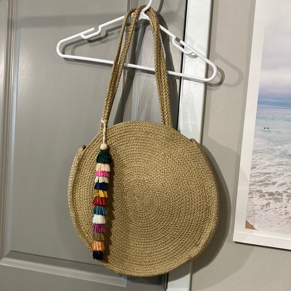 Handbags - Large round jute summer tote with layered paper, tassel bag charm